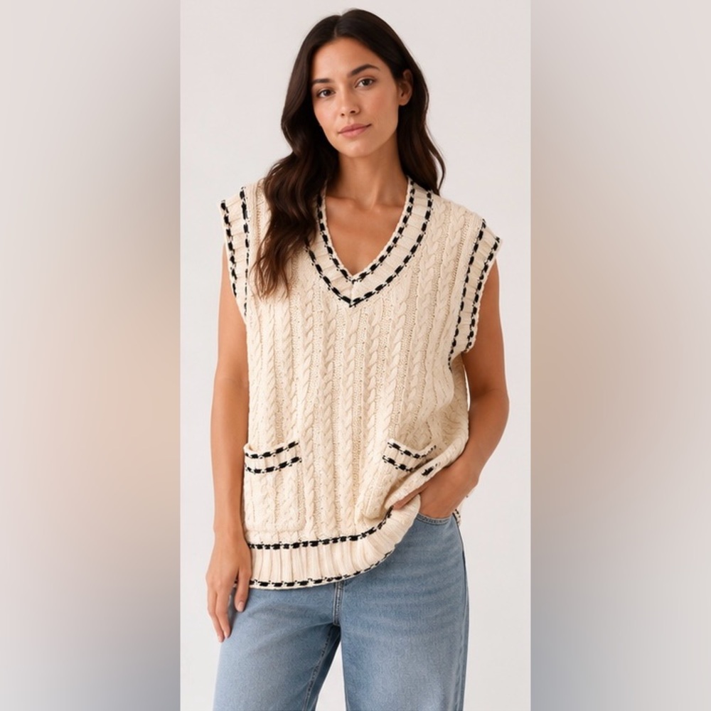 Davi & Dani Cream Cable Knit Sweater Vest Size Large